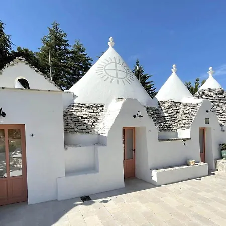 Trullo Panna Fragola - Exclusive Four Bedroom & Private Pool Villa *