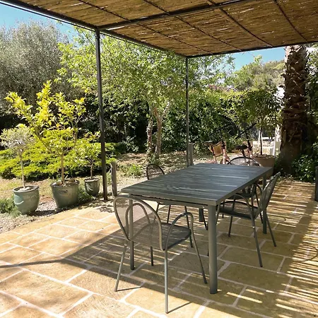 Trullo Panna Fragola - Exclusive Four Bedroom & Private Pool Villa *