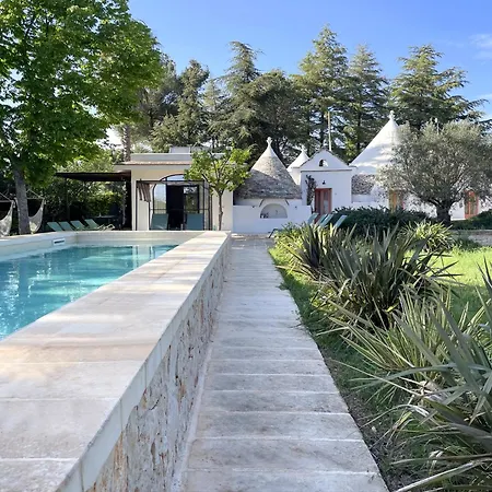 Villa Trullo Panna Fragola - Exclusive Four Bedroom & Private Pool *